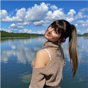 Studentessa universitaria offre aiuto compiti e nello studio per tutti gli studenti di elementari e medie